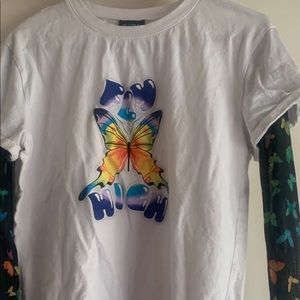 Medium shirt from zumiez. It didn’t fit me so now I’m trying to get rid of it.